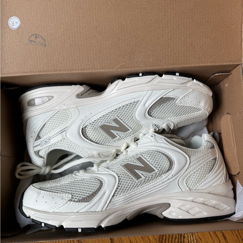 New Balance 530 Unisex White and Gray/Brown Running Lifestyle Tennis Shoes